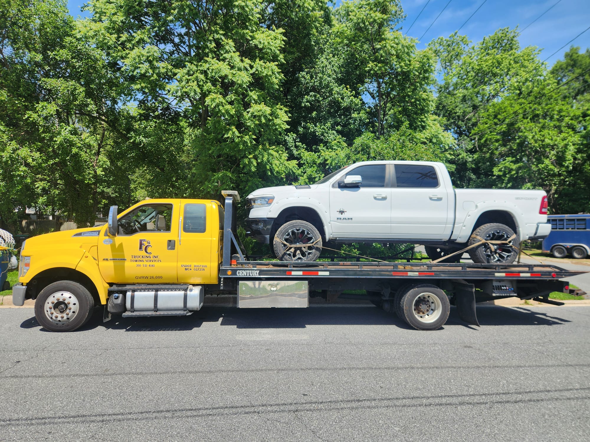 F and C Towing truck providing towing and roadside assistance in Columbus Ohio